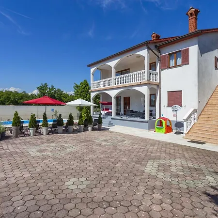 Villa Diana By Briskva