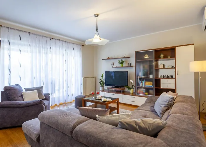 Diana By Briskva Villa *